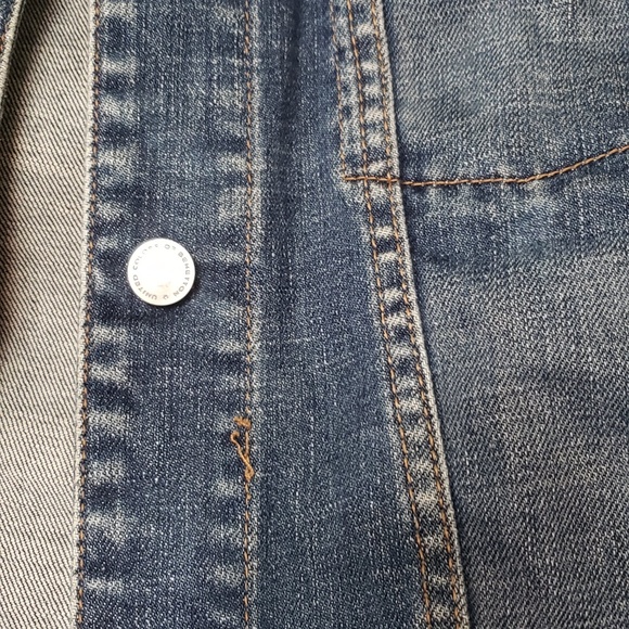 Like New Classic Benetton Demin Jacket - Local pickup available in Vancouver, WA - Picture 4 of 5